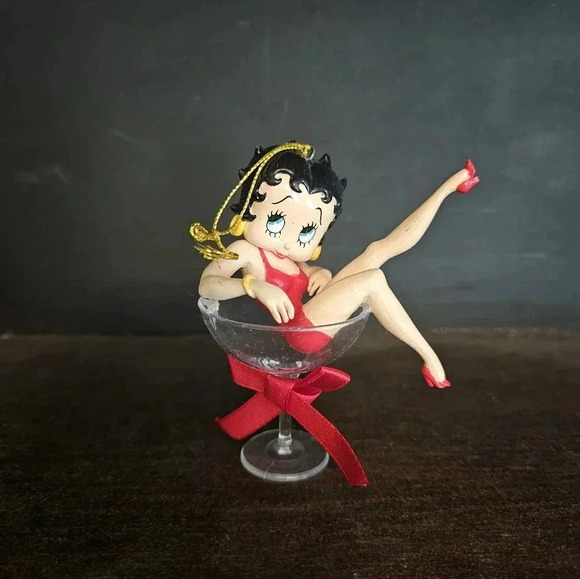 Vintage Berry Booo Ornament - Picture 2 of 5